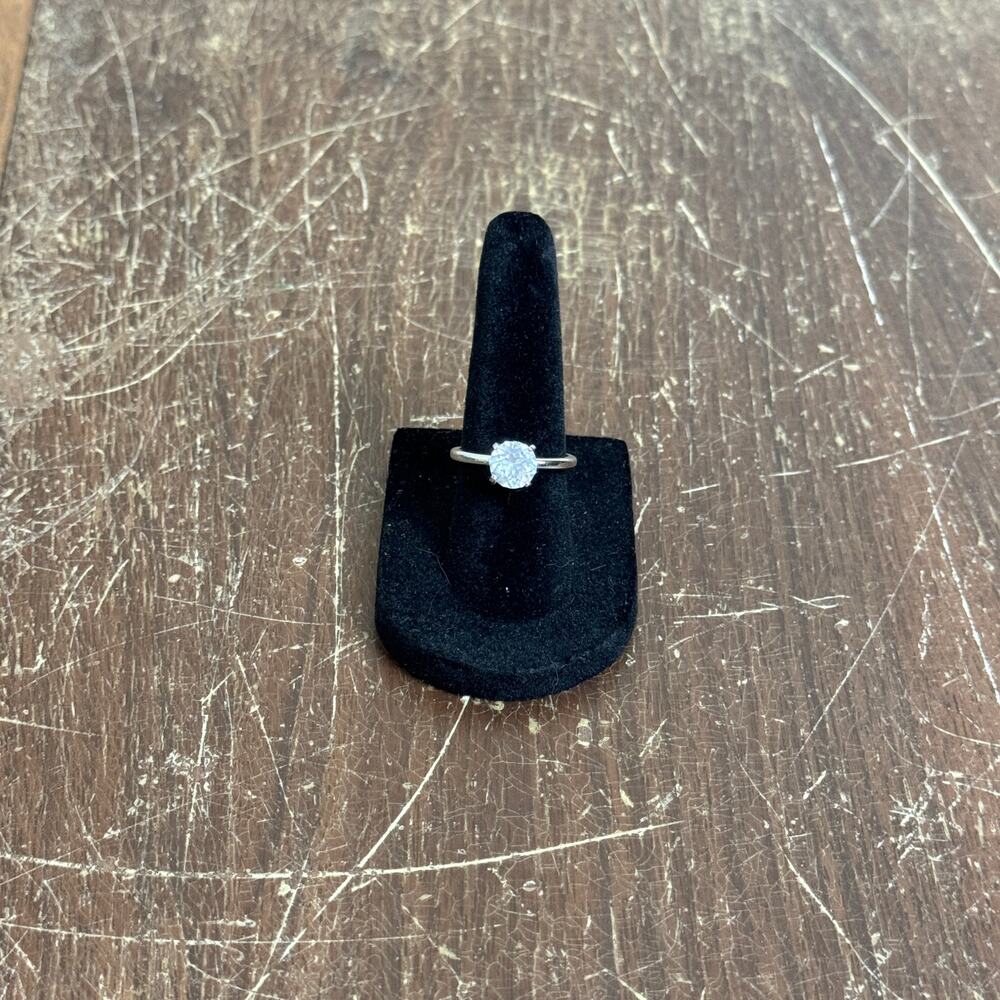 Vintage Uncas Silver Tone Solitaire Rhinestone Engagement Promise Ring Size 5.75